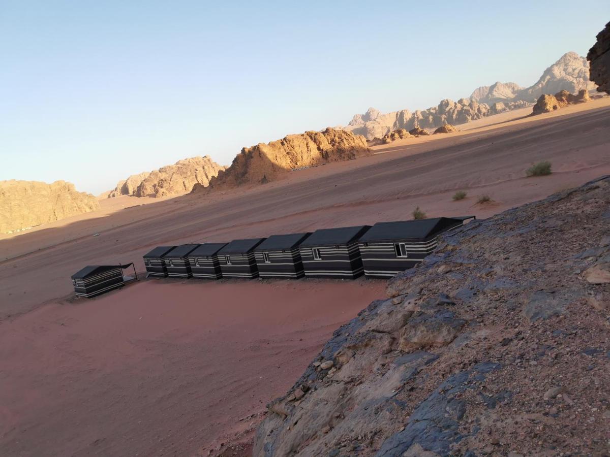 Rum Titanic Wadi Rum Extérieur photo